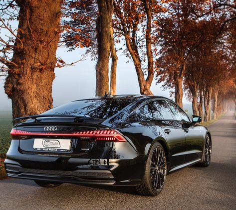 Gorgeous autumn colors and the mythos black A7 Sportback. You can’t foo if falling in love with those lines. The video of this super… Allroad Audi, Audi A7 Sportback, A7 Sportback, Black Audi, Digital Camera Accessories, Audi A7, Skoda Superb, Audi Rs, Audi Cars