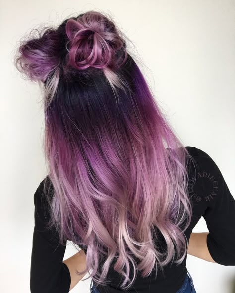 Vivids color melt from black to purple pink white hair using pulp riot Purple And Black Hair, Silver Lavender Hair, Purple Balayage, Cinnamon Hair, Hair Color Burgundy, Lavender Hair, Nails White, Super Hair, Hair Color Purple