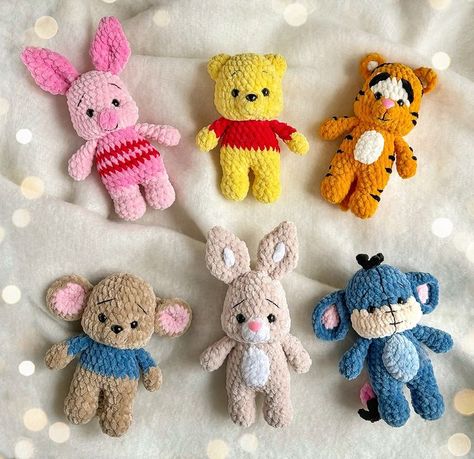 Chunky Yarn Crochet Pattern, Tiny Amigurumi, Crochet Tiny, Disney Crochet Patterns, Crochet Plushies, Wool Crochet, Crochet Cute, Cute Winnie The Pooh, Crochet Disney