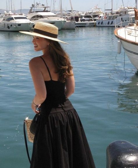 Lillie Grace, Fedora Hat Summer, Boat Outfit, Yacht Outfit, Sailing Aesthetic, Country Club Aesthetic, Summer Boating, Corset Fashion Outfits, Black Sundress