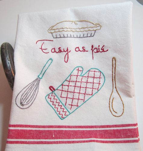 Dish Towel Embroidery Ideas, Hand Embroidery Kitchen Towels, Hand Embroidery Patterns Vintage, Embroidered Flour Sack Towels Diy, Vintage Tea Towels Embroidery, Embroidered Towels Kitchen, Embroider Towels Kitchen, Kitchen Embroidery Designs, Embroidery Kitchen