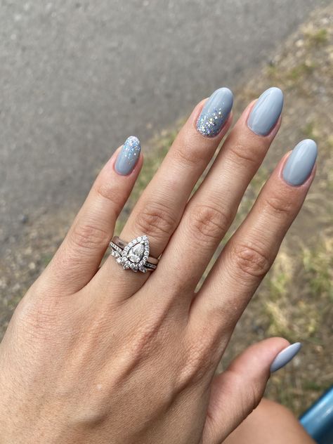 Bridemaids Nails Wedding Blue, Bridal Nails Wedding Dusty Blue, Dusty Blue Nails Acrylic Designs, Dusty Blue Nails Acrylic Wedding, Wedding Blue Nails For Bride, Light Blue Nails With Silver Design, Nails With Dusty Blue Dress, Elegant Wedding Nails For Bride Blue, Dusty Blue Manicure