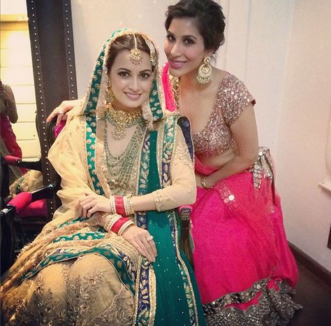 Dia Mirza's friend and actress Sophie Choudry shared a picture of herself with the bride at the wedding ceremony. #Bollywood #Fashion #Style #Beauty Sophie Choudry, Celebrity Bride, Dia Mirza, Desi Bride, Desi Wear, Diana Fashion, Desi Wedding, Indian Attire, Bollywood Celebrities