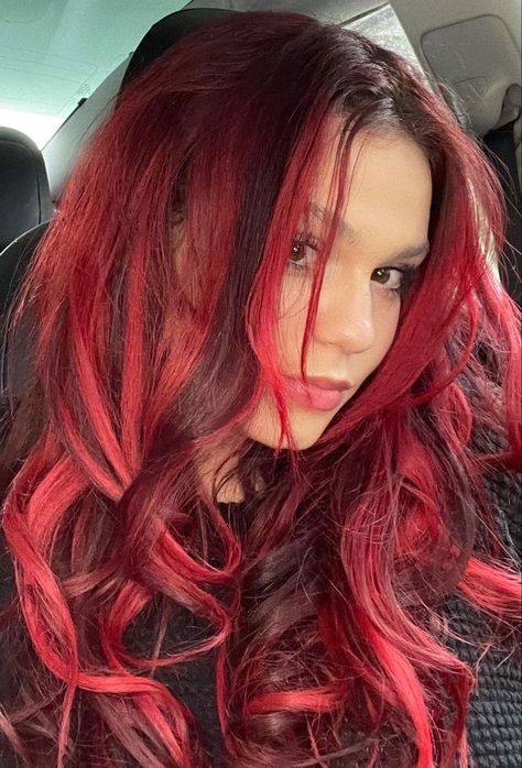 Dark Red Hair Bright Red Highlights, Dark And Bright Red Hair, Latina With Red Highlights, Dark Red With Bright Red Highlights, Dark Red And Light Red Hair, Bright Red And Dark Red Hair, Dark Red With Red Highlights, Red Hair And Pink Highlights, Red On Red Highlights