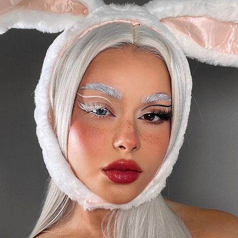 White Rabbit Makeup, Rabbit Makeup, Halloween Costumes Makeup, Day Makeup, Costume Makeup, White Rabbit, Cute Couple Videos, True Beauty, Makeup Inspo