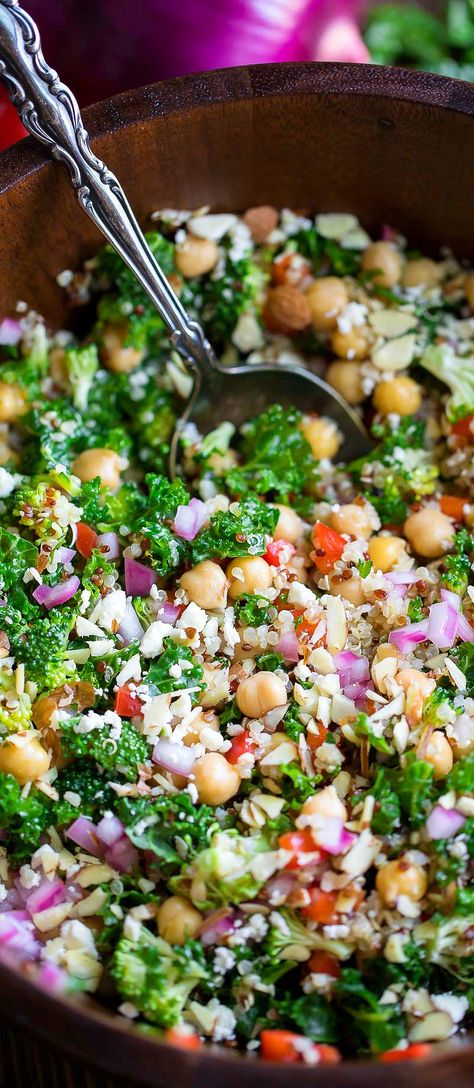 Kale Salad With Lemon Dressing, Quinoa Kale Salad, Salad With Lemon Dressing, Salad Kale, Quinoa Kale, Kale Quinoa, Kale Quinoa Salad, Salad With Lemon, Chopped Salad