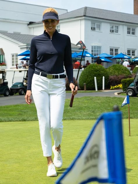 2023 Golf Fashion, Golf Day Outfits Women, Business Golf Outfits Women, Classic Golf Outfits Women, Ladies Golf Outfits Classy, Work Golf Outing Outfit, Golf Woman Outfit, Womens Golf Outfit Pants, Women’s Winter Golf Outfit