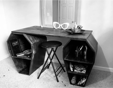 Gothic coffin vanity. Small House Goth Decor, Coffin Room Decor, Coffin Vanity Diy, Coffin Shape Bed, Goth Storage Ideas, Coffin Bed Frame, Gothic Home Office Ideas, Diy Coffin Bookshelf, Spooky Vanity