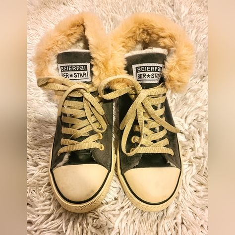 NWOT never worn BEIERPAL 8ER ⭐️STAR HIGH TOP FUZZY SNEAKERS Thrift Shop, Star Shoes, Red Line, Shoe Show, Thrift Shopping, Golden Goose, Try On, High Top, Top Sneakers