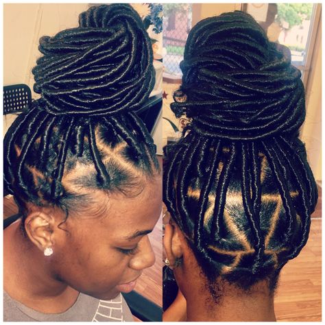 Large goddess locs $150 Philadelphia @styledby_mia 267-242-7277 Large Part Faux Locs Black Women, Extra Long Faux Locs, Jumbo Faux Locs With Marley Hair, Big Faux Locs With Marley Hair, Long Thick Locs Black Women, Goddess Locs, Faux Locs Hairstyles, Dreadlock Hairstyles, Faux Locs