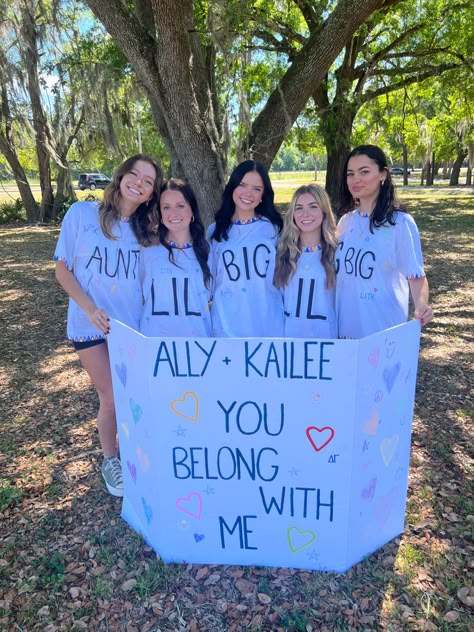 Big Lil Sis Reveal Ideas, Taylor Swift Sorority Theme, Big Little Date Ideas, Simple Big Little Reveal, Twin Big Little Reveal, Big And Little Reveal Ideas Cheer, Big Little Reveal Poster, Big Sis Little Sis Reveal Ideas, Big Little Reveal Themes Twins