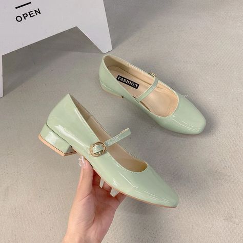 Vintage Square toe buckle band mary janes women loafers flat shoes woman ballerina slip on shallow solid low heels moccasins2020 Pretty Sandals, Women Loafers, Vintage Flats, Summer Set, Mary Jane Flats, Shoes Woman, Up Shoes, Vintage Shoes, Flat Shoes