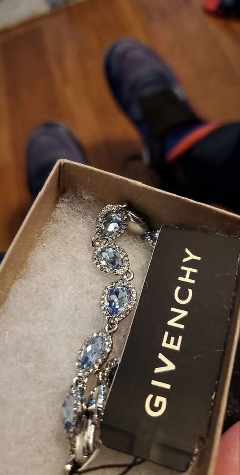 Givenchy Bracelet, Ice Jewelry, Aesthetic Bracelet, Angel Bracelet, Expensive Jewelry Luxury, Guys Clothing Styles, Dope Jewelry, Jewelry Fashion Trends, Expensive Jewelry