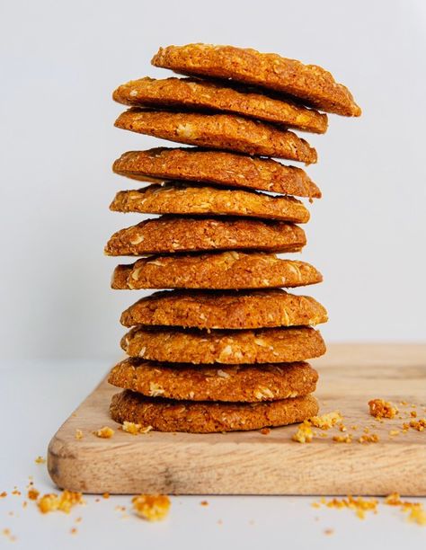 Easy Anzac Biscuits, Aussie Food, Anzac Biscuits, Anzac Day, Biscuit Cookies, Fun Baking Recipes, Homemade Treats, Biscuit Recipe, Baking Tips