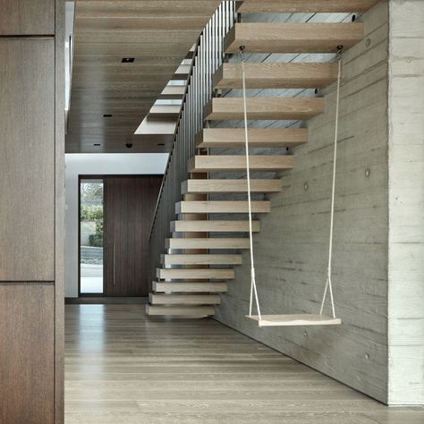 درج السلم, Glazed Walls, Indoor Swing, Concrete Stairs, Floating Stairs, Floating Staircase, Home Stairs, London Architecture, Concrete Steps