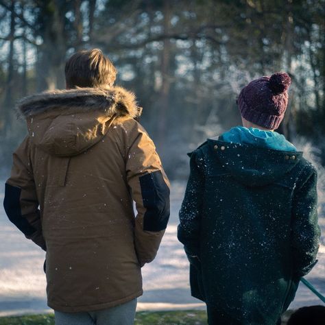 Nick And Charlie, Alice Book, Snow Scenes, Film Serie, Movies Showing, Serie Tv, Fangirl, Tv Series, Behind The Scenes