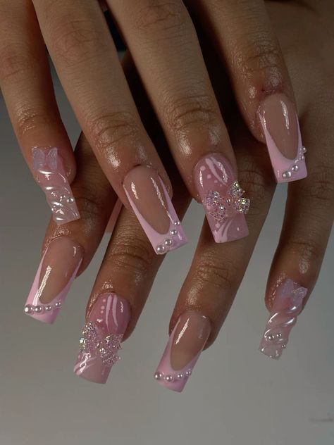 Acrylic Nails Ideas Short Almond Pink, Nails Prom Pink, Short Medium Pink Nails, Light Pink Nails Quince, Pink Birthday Nails Acrylic Medium, Acrylic Glitter Nail Designs, Gel X Pink Nails, Light Pink Nails With Pearls, Prom Nail Ideas Pink