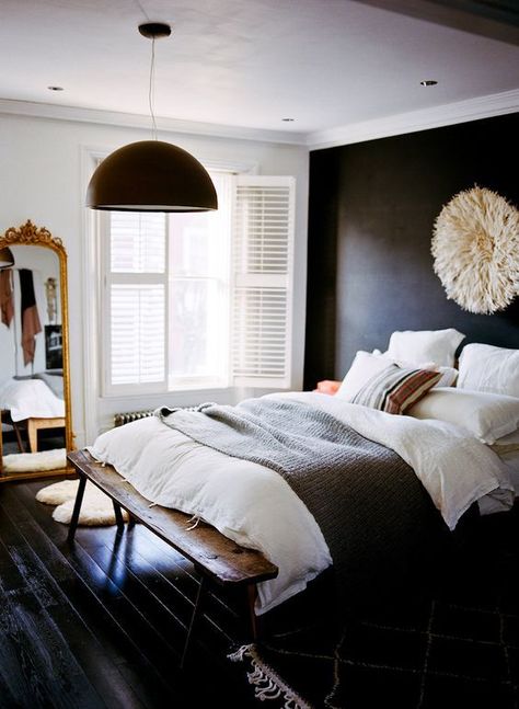 Best of 2017: Dark and Moody Interiors Moody Interior Design, Dark And Moody Interiors, Casa Cook, Gravity Home, Dekorasi Kamar Tidur, Dreamy Bedrooms, Spare Bedroom, Design Sponge, Cozy Space