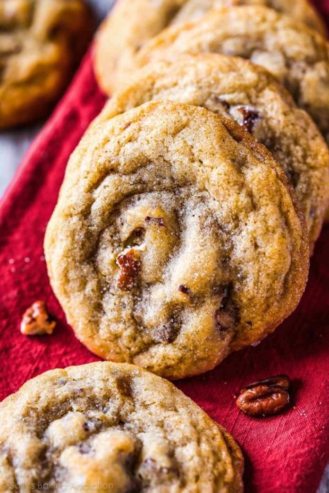 Bacon Appetizer, Chocolate Chunk Cookie Recipe, Dreamy Desserts, Butter Pecan Cookies, Pecan Ice Cream, Sally's Baking, Frozen Cookies, Pecan Cookies, Chocolate Chunk Cookies