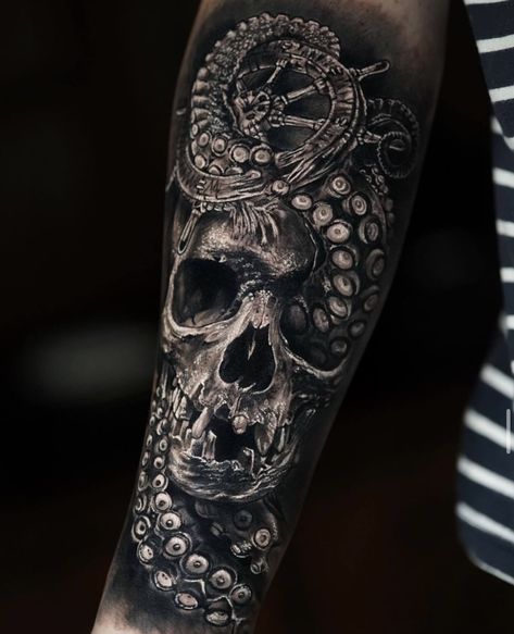 Pirates Tattoo Sleeve, Ocean Men Tattoo, Kracken Tattoo Sleeve, Skull With Octopus Tattoo, Mens Mermaid Tattoo, Underwater Skull Tattoo, Skull And Octopus Tattoo, Skull Sea Tattoo, Oceanic Tattoos Sleeve