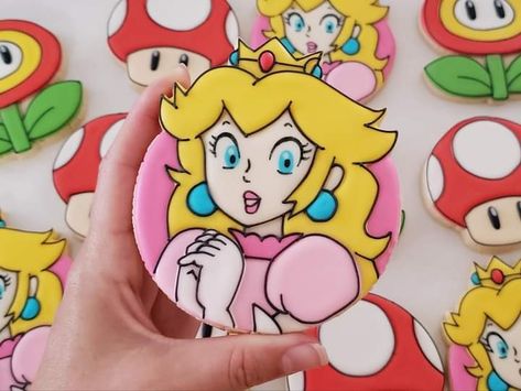 Princess Peach Cookies, Cake Mario, Peach Birthday Party, Princess Peach Party, Cookie Royal Icing, Peach Cookies, Peach Birthday, Peach Mario, Mario Cake