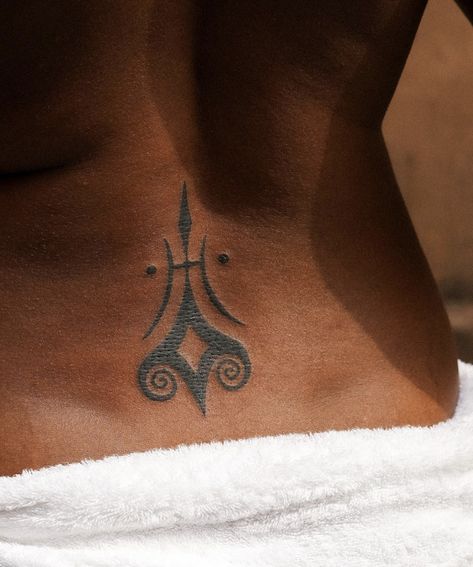 Egyptian Lower Back Tattoo, Ank Tattoo Black Women, Ubuntu Tattoo Symbol, Igbo Tattoo Culture, Vintage Patchwork Tattoo, Soulaan Tattoo, Traditional Indonesian Tattoo, Ghanaian Tattoo Ideas, Yoruba Tattoo Ideas