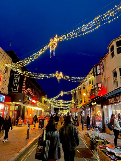 Brighton Lanes, Brighton Sussex, University Of Sussex, England Winter, Christmas Things To Do, Driving Home For Christmas, Brighton England, Brighton Uk, Aesthetic Christmas