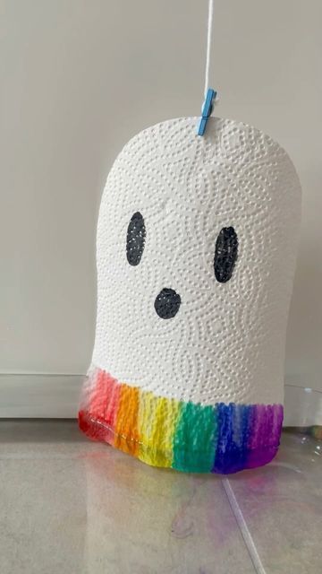 Rainbow Ghost, Painting Halloween, Ghost Diy, Craft Painting, Diy Rainbow, Activities For Kids, Ghost, Rainbow, Halloween