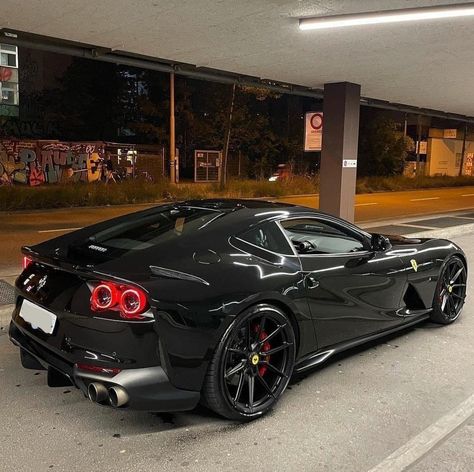 Black Ferrari, 812 Superfast, Ferrari 812 Superfast, Ferrari 812, Wallpaper Luxury, High End Cars, Exotic Sports Cars, Future Cars, Ferrari Car