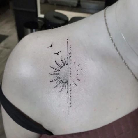 Tattoo Sonne, Sunset Tattoos, Hand Tattoos For Girls, Tasteful Tattoos, Inspiration Tattoo, Sun Tattoos, Tattoos Art, Small Hand Tattoos, Discreet Tattoos