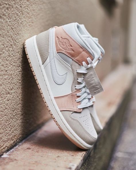 Air Jordan 1 Milan,Milan Jordan 1 Beige,Air Jordan 1 Outfit Women,Air Jordan 1 Outfit Milan Air Jordan 1 Mid Milan, Nike Jordans Women, Cute Jordans, Cheap Jordan, Nike Shoes Girls, Jordan Shoes Girls, Preppy Shoes, All Nike Shoes, Shoes Retro