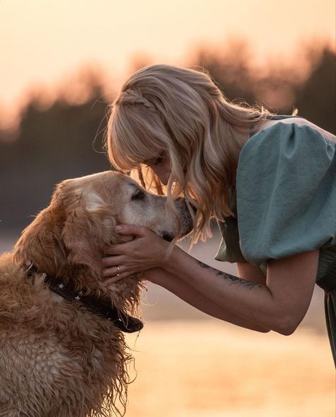 Photoshoot Dog And Owner, Sadie Photoshoot, Dog Owner Photography, Dog Owner Photoshoot, Dog Family Pictures, Family Dog Photos, Pet Photoshoot, Dog Photography Poses, Animal Photoshoot