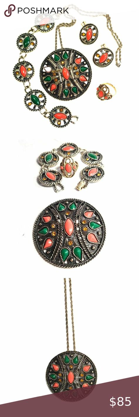 Emmons jewelry, Vintage jewelry, African Queen Set Emmons Jewelry, Vintage Jewelry Sets, African Queen, Jewelry Vintage, Antique Gold, Clip On, Jewelry Set, Clip On Earrings, Vintage Jewelry