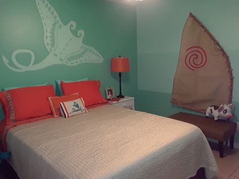 Moana's bedroom. Moana Inspired Bedroom, Moana Room Decor, Hawaiian Bedroom Aesthetic, Hawaiian Room Ideas, Moana Themed Room, Moana Room Ideas, Moana Bedroom Ideas, Moana Bathroom, Bedroom Toddler Girl