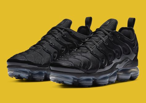 Nike Vapormax Plus Triple Black DH1063-001 | SneakerNews.com Vapormax Plus Black, Nike Vapormax Plus, Plastic Lace, Air Vapormax Plus, Vapor Max, Nike Air Vapormax Plus, Nike Vapormax, Air Vapormax, Cheap Nikes