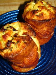 Popover Pan, Popover Recipe, Yorkshire Pudding Recipes, Yorkshire Puddings, Family Friendly Recipes, Yorkshire Pudding, Muffin Tin, Breakfast Breads, Bread Recipes Homemade