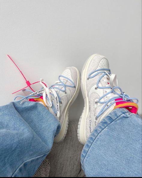 Off White Nike Shoes, Off White Dunks, Nike Dunk Low Off White, White Dunks, Off White Dunk, Sneaker Heads, Shoes Streetwear, Off White Nike, Nike Off White