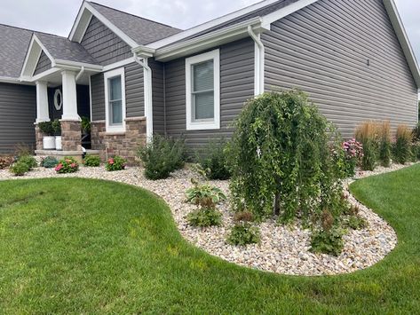 Landscaping By House Foundation, Outdoor Landscaping Front House, Front Yard Landscaping Sloped Yard, Landscaping With Front Porch, Subdivision Landscaping Front Yards, Gray House Landscape Ideas, Large Front Porch Landscaping, Landscaping Next To Garage, Landscape Design Around Patio