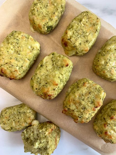 Baked Broccoli Tots | Baby-led Weaning & Toddler Recipe | the petit spoon Baby Broccoli, Freezer Baby Led Weaning, Broccoli Cheese Waffles Toddler, Broccoli Toddler Recipes, Broccoli Tots For Babies, Blw Broccoli Tots, Baby Led Weaning Broccoli Recipes, Broccoli Muffins Toddler, Broccoli Potato Tots For Baby