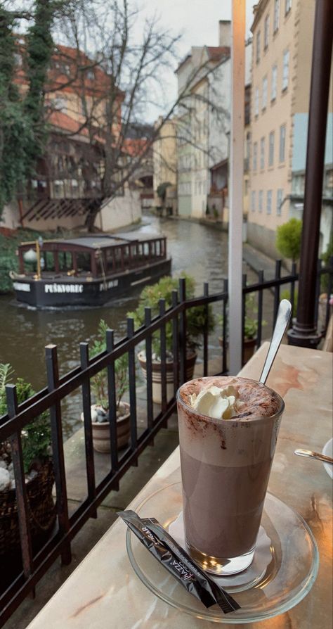 Prague Aesthetic, Prague Winter, Coffee Places, Aesthetic Coffee, Wine Bar, Coffee Addict, Aesthetic Photo, Prague, Czech Republic