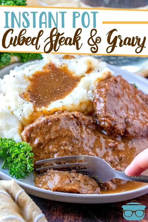 Instant Pot Stew Meat And Gravy, Instant Pot Cube Steak, Cubed Steak And Gravy, Cubed Beef Recipes, Beef Cube Steak Recipes, Beef Cubed Steak, Steak And Gravy, Cube Steak And Gravy, Cubed Steak