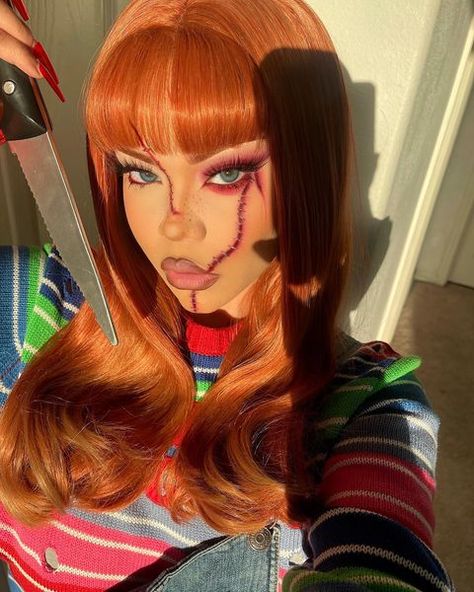 Clown Custome Women Halloween, Halloween Y2k Costumes, Women Costumes 2023, Halloween Makeup With Red Hair, Chucky Glam Makeup, Chunky Makeup Halloween, Easy Chucky Makeup, Chucky Face Makeup, Orange Hair Costume Ideas