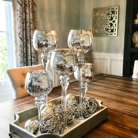 Dining Room Table Centerpiece Ideas Modern, Dining Centerpiece Ideas, Centerpiece Ideas For Dining Room Table, Simple Dining Table Centerpiece, Cozy Dining Table, Glass Dining Table Decor, Dining Table Centerpiece Ideas, Dining Table Decor Centerpiece, Table Centerpiece Ideas