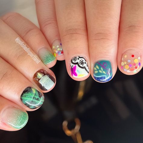 Disney Nails Encanto, Encanto Nails Designs Disney, Encanto Nail Art, Encanto Nails Designs, Encanto Nails, Pixar Nails, Disney Nails, Birthday Nails, Nails Inspo