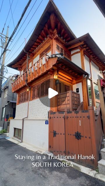 Amanda Effendi on Instagram: "Best decision I made on my last trip to Seoul (South Korea) was booking this Traditional Hanok Stay from Airbnb! If you’re looking for something different for your next trip I suggest checking out Hanok airbnbs because they are so worth it!

We stayed at one of the top rated one at Bukchon Village and it had its own indoor jacuzzi bath tub (so cool) and also a TV projector in the main bedroom so you can watch movies from the comfort of your bed! Everything is provided including bath amenities, projector, Dyson hair dryer, Aesop shampoo and soap, air conditioning, air purifier, refrigerator, full use of kitchen and the drip coffee and tea too!

📍Hangaroum, Jongno-gu, Seoul

#hangaroum #traditionalhanok #hanokvillage #hanokstay #hanokhouse #hanok #traditionalha South Korea House, Jacuzzi Bath Tub, Cool Airbnb, Aesop Shampoo, Hanok House, Indoor Jacuzzi, Tv Projector, Jacuzzi Bathtub, Jacuzzi Bath