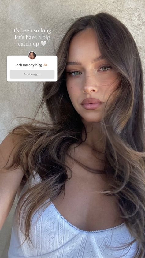 Isabelle Mathers, Brown Hair Inspo, Sweet Like Candy, Different Hair Colors, Brown Hair Balayage, Hair Inspo Color, Natural Makeup Looks, Aesthetic Makeup, Balayage Hair