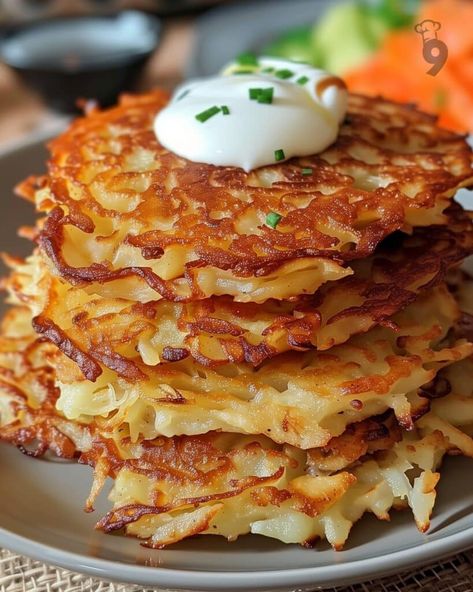 German Potato Pancakes Recipe Potato Pancakes Recipe, Easy German Recipes, German Potato Pancakes, Potatoe Pancake Recipe, Easy Family Recipes, German Potato, German Potatoes, Savory Pancakes, Perfect Pancakes