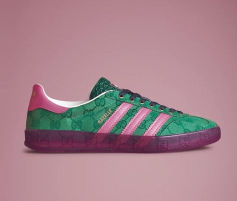 Adidas X Gucci, Gucci X Adidas, Looks Adidas, Gucci Nike, Vanessa Wu, Gucci Spring, Outfit Mujer, Rubber Shoes, Adidas X