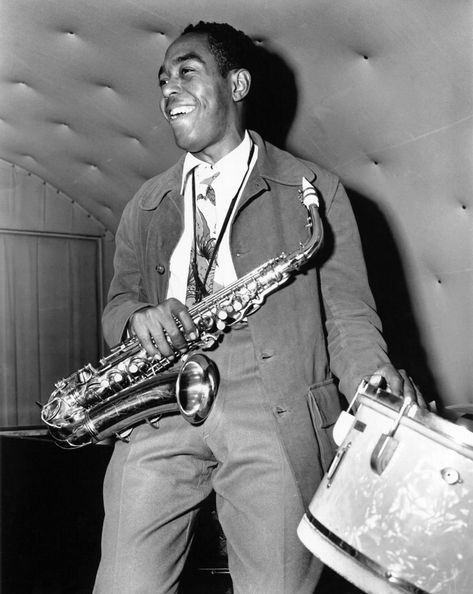 Charlie Parker Charlie Parker Bird, Arte Jazz, Charlie Parker, Jazz Standard, Jazz Artists, Cool Jazz, Jazz Age, Jazz Musicians, Miles Davis