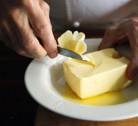 Jacques Pepin on How to Make a Butter Rose Butter Rose, Jacque Pepin, Making Butter, Butter Molds, Fine Food, Culinary Arts, Flavorful Recipes, Food Photo, Savoury Food